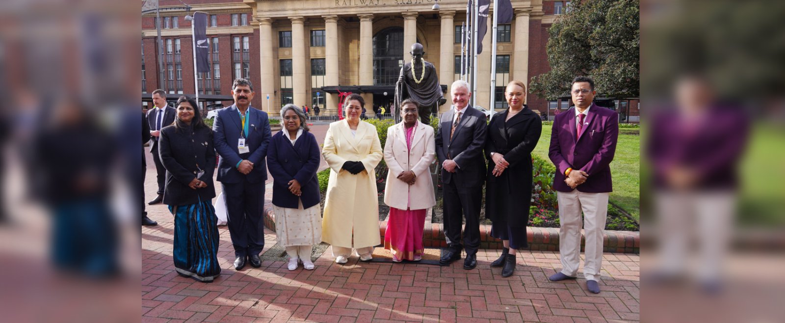 During her State Visit to New Zealand, the Hon'ble President of India Droupadi Murmu paid floral tributes to Mahatma Gandhi, Wellington Railway Station.